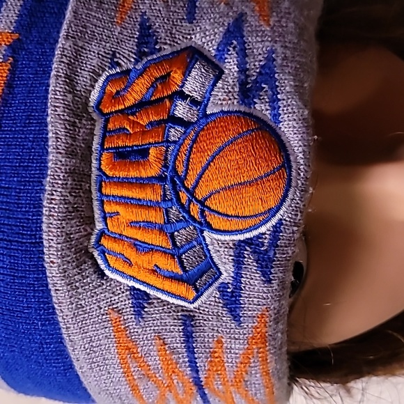 New York Knicks. Mitchell and Ness. Poof ball beanie. NBA. One size fits all. - Picture 6 of 8